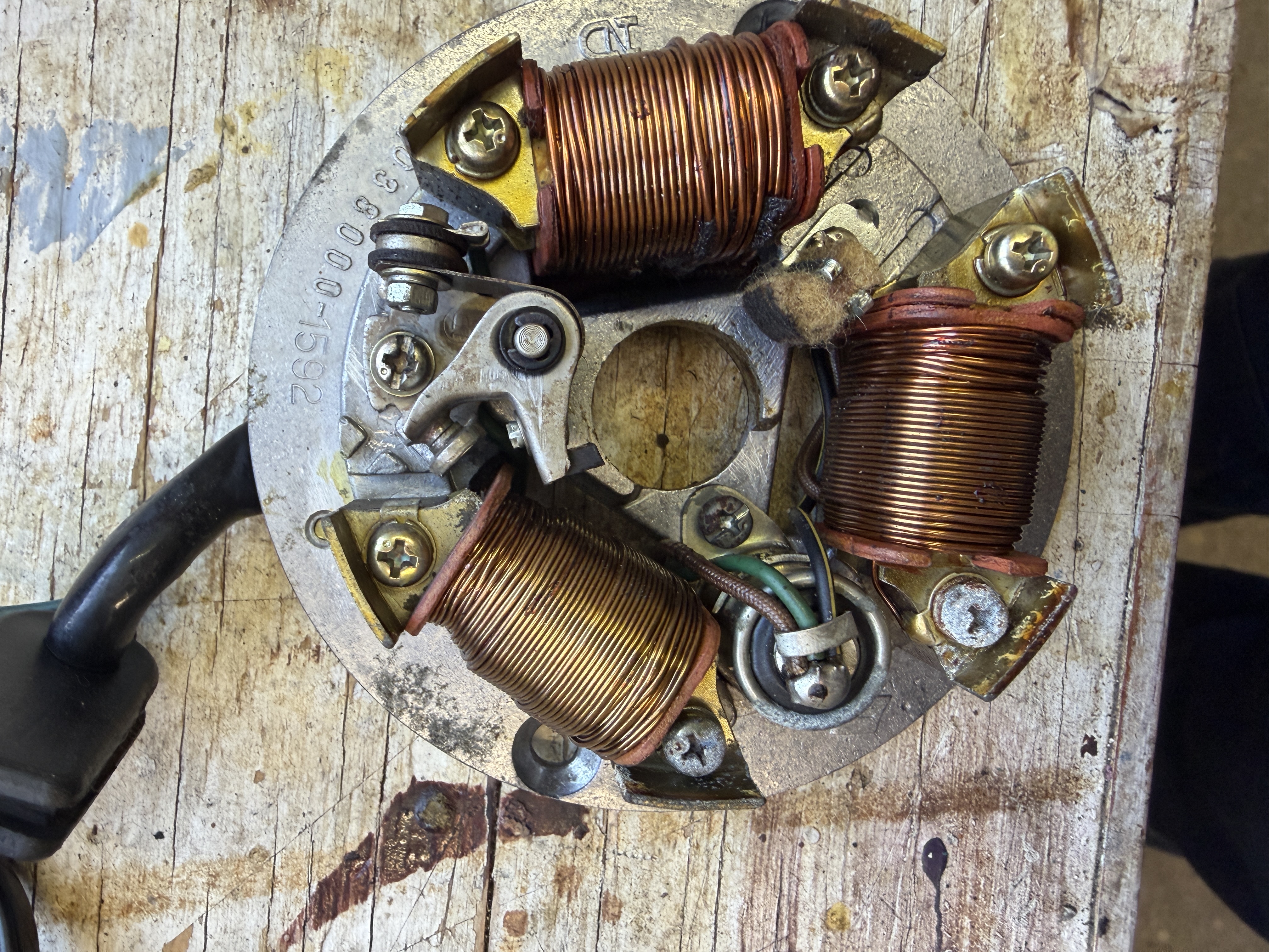 Stator charging coil isolation